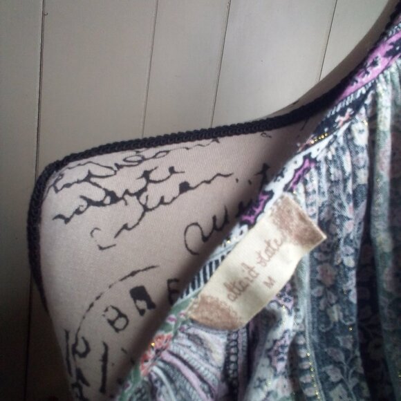 Altar'd State Blouse M Cut-Out Short Bell Sleeve Flowing Floral Colorful - Picture 15 of 15